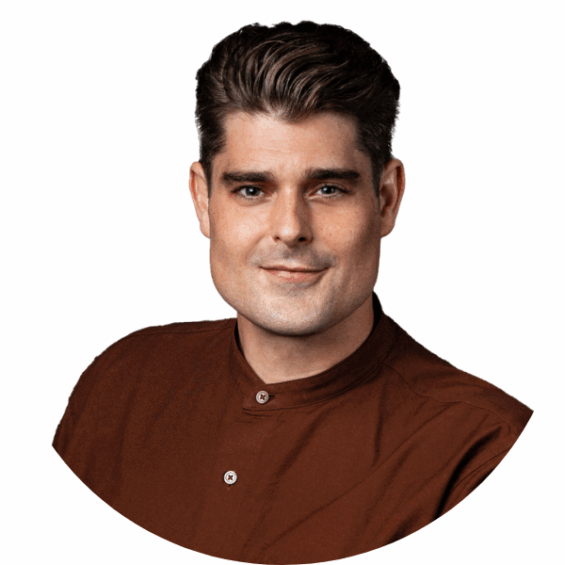 Michael Mackay headshot