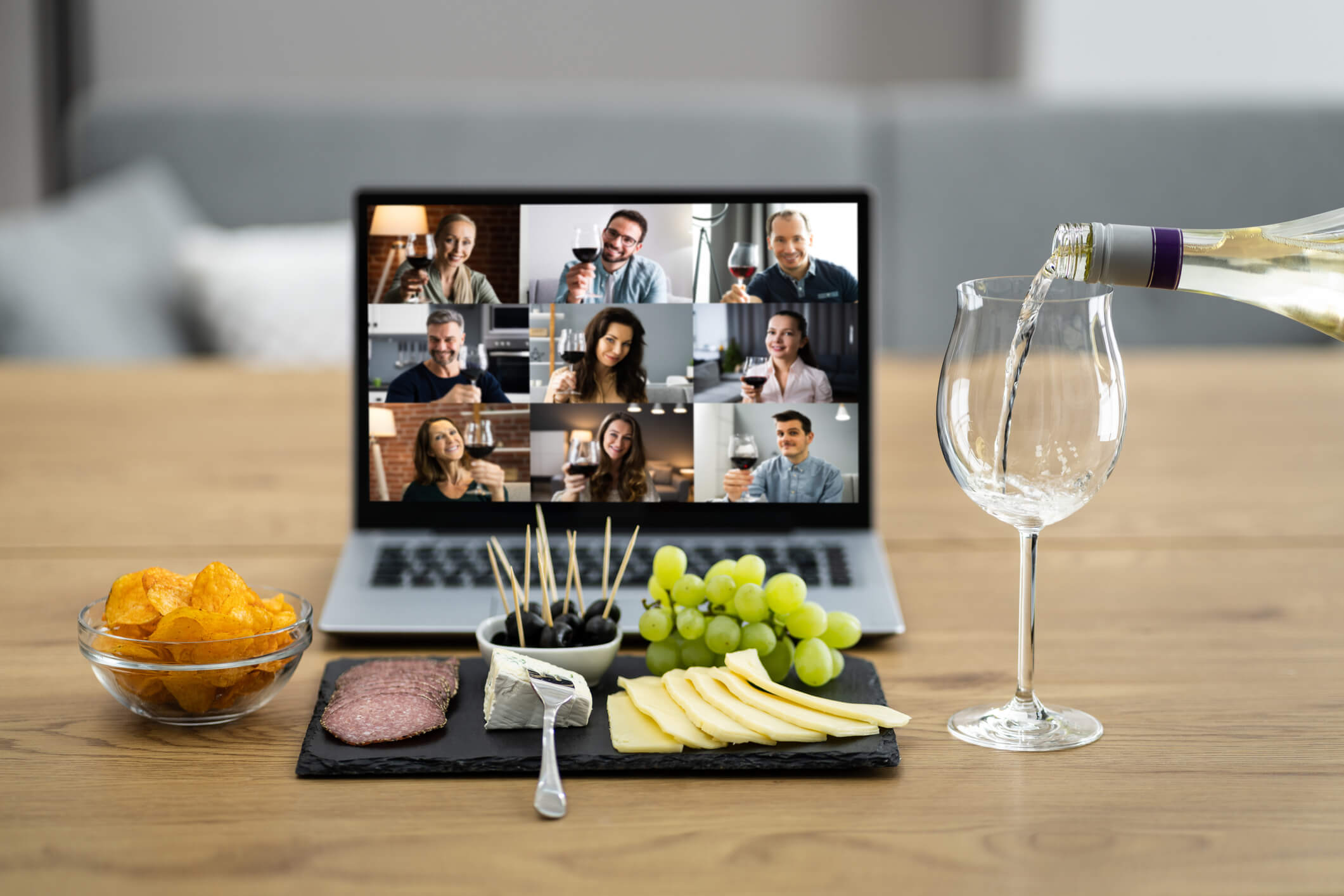 Virtual wine tasting dinner event online.
